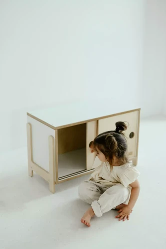 das abschließbare Montessori-Regal