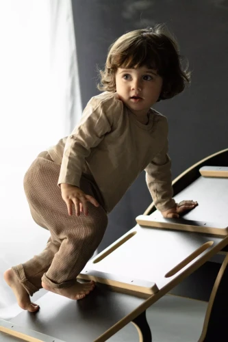 drabinka czarna do bujaka M.webp