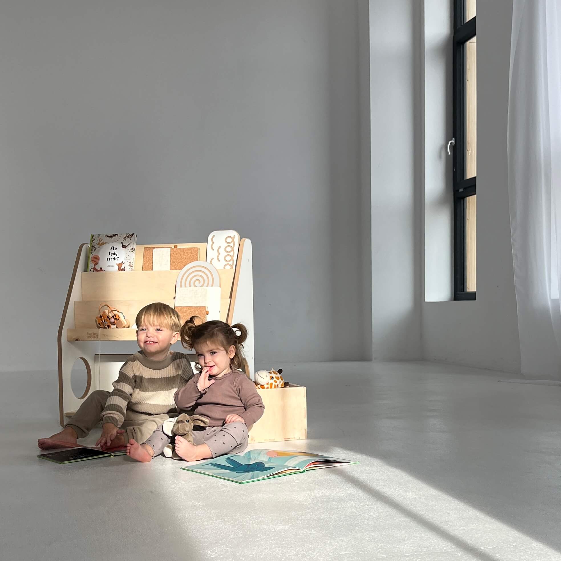Aufbewahrung von Kinderbüchern - Holzregal für Bücher und Spielzeug